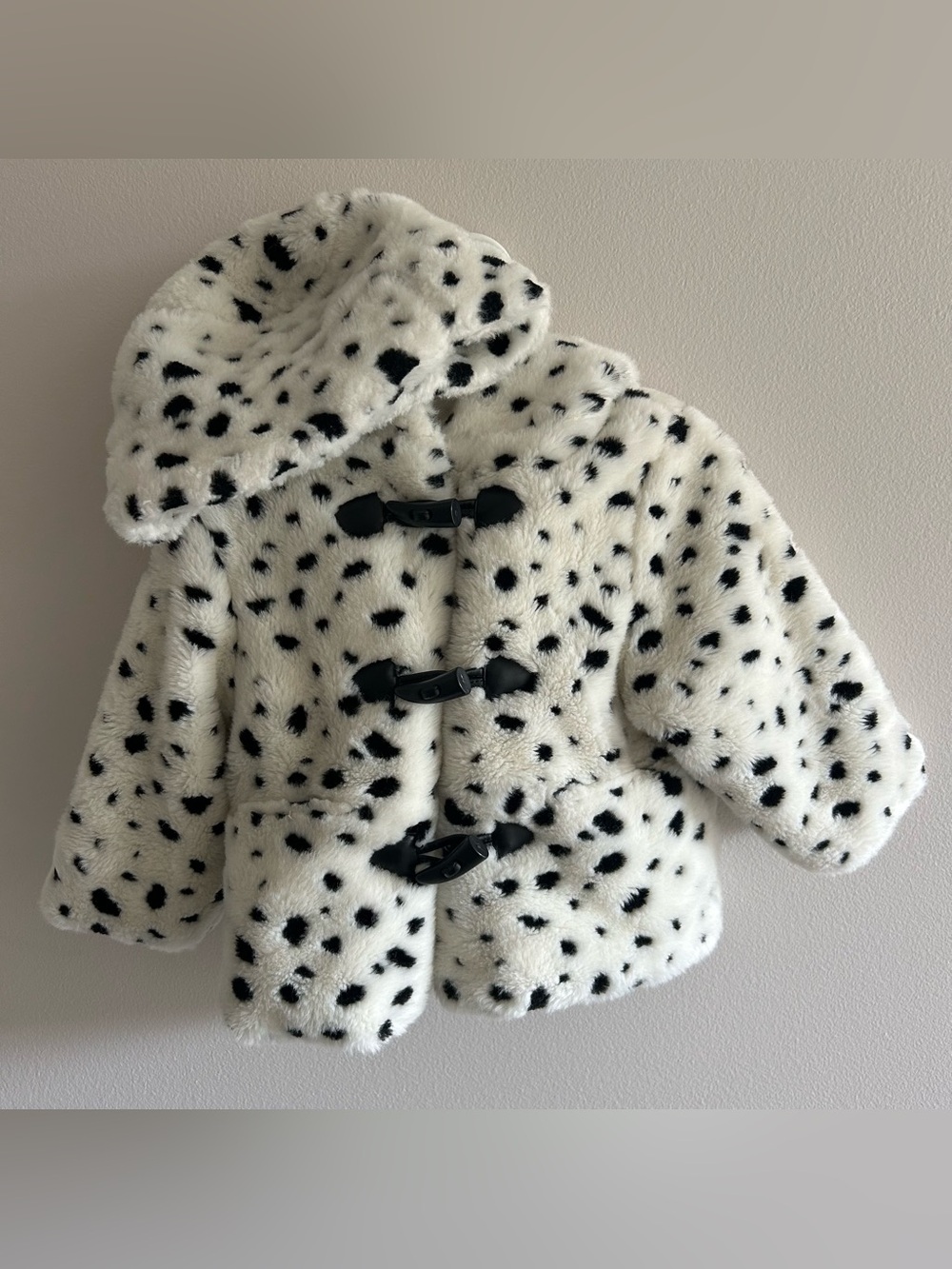 Disney Cruella Deville 102 Dalmatians Coat (18 mo) & Hat (2T-4T) Outfit Costume